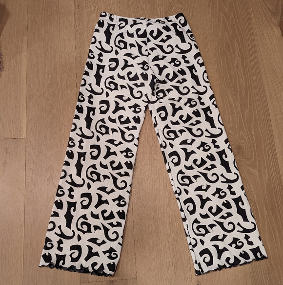 Haystacks Black and White Patterned Pants - Picture 2 of 6